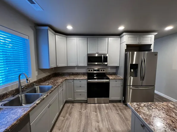 237 E State St #A, Mossyrock, WA 98564