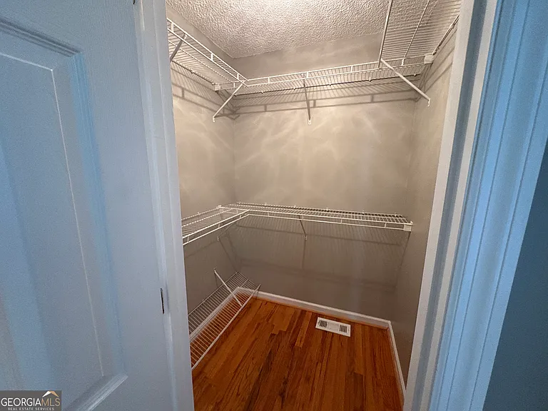 2829 Maple Rd SE — Photo 10