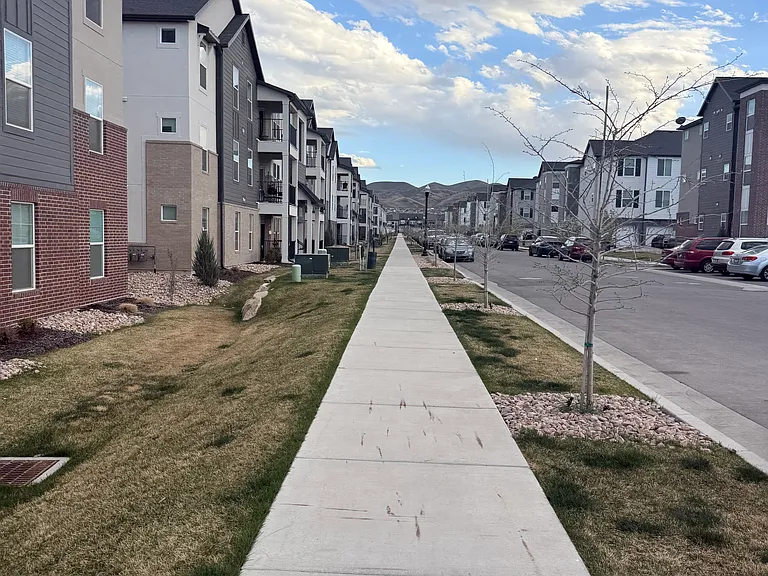 S Hanley Ln — Photo 19