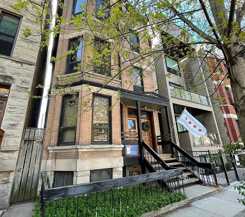 1st image of 1940 N Sheffield Ave #1