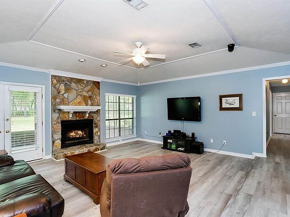 4th image of 5655 Twin Creek Cir