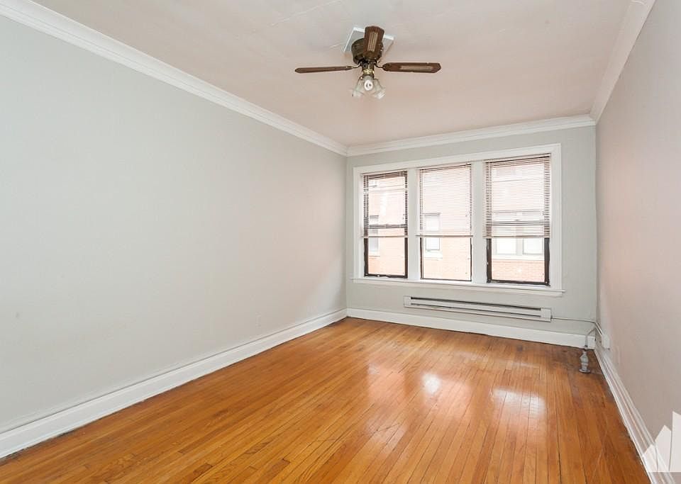1st image of 3933 N Janssen Ave #1825