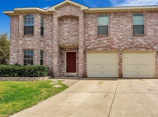 8532 Three Bars Dr, Fort Worth, TX 76179