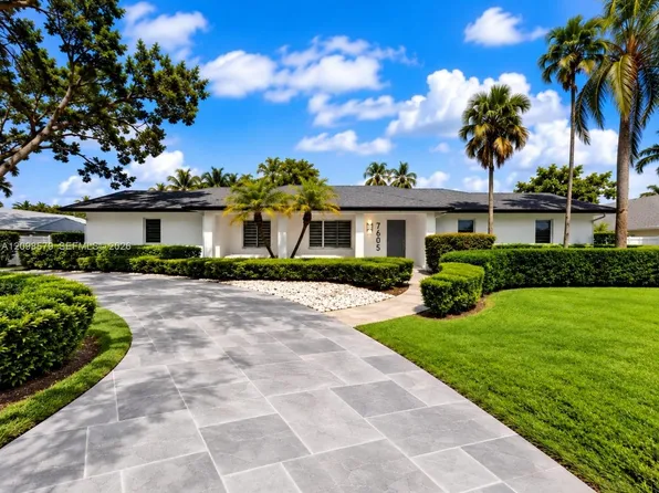 7605 SW 179th Ter, Palmetto Bay, FL 33157