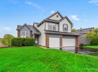 1311 Blackhawk Ln, Bartlett, IL