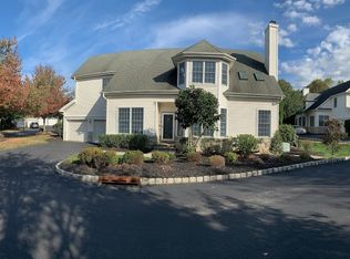 1 Sawgrass Way, Annandale, NJ 08801