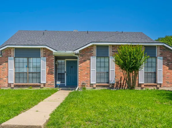 816 Plummer Dr, Cedar Hill, TX 75104