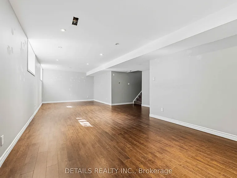 3 Gateshead Ave — Photo 36
