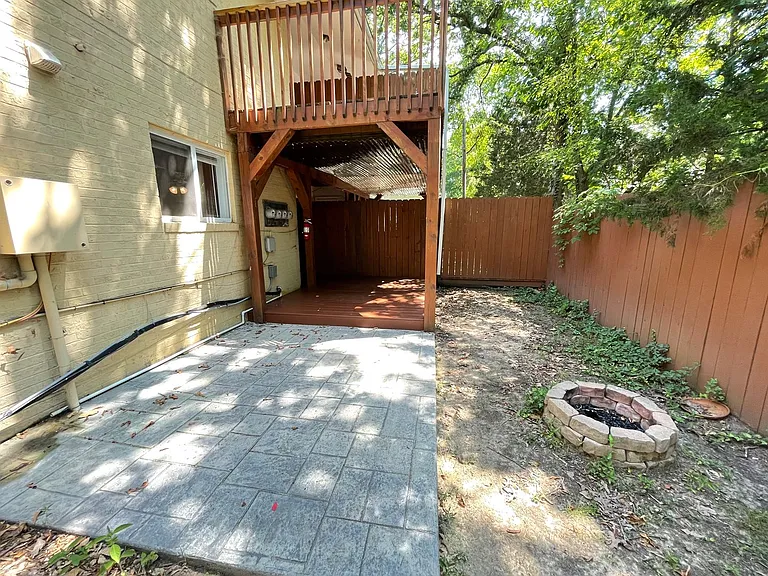 103 Sue Ann Ct #B — Photo 29