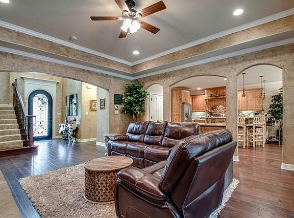 5th image of 2237 Lake Coves Dr