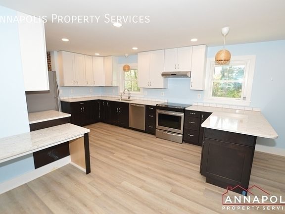3rd image of 1257 Pine Hill Dr