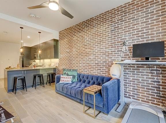 5th image of 222 West Ave Unit 2303