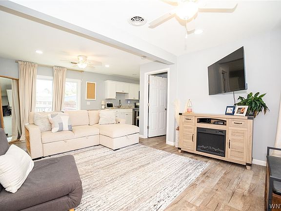 2nd image of 6657 Wellington Dr