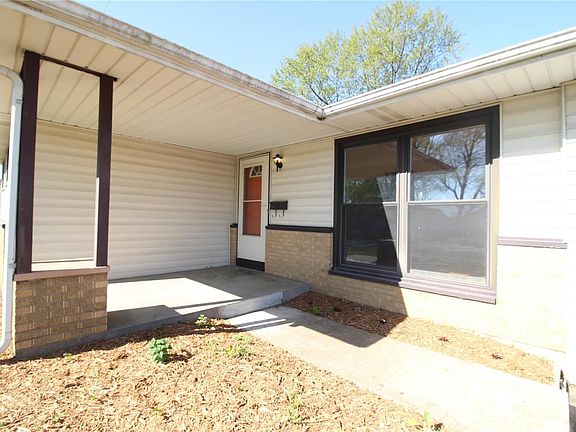 2nd image of 2917 Dogwood Dr