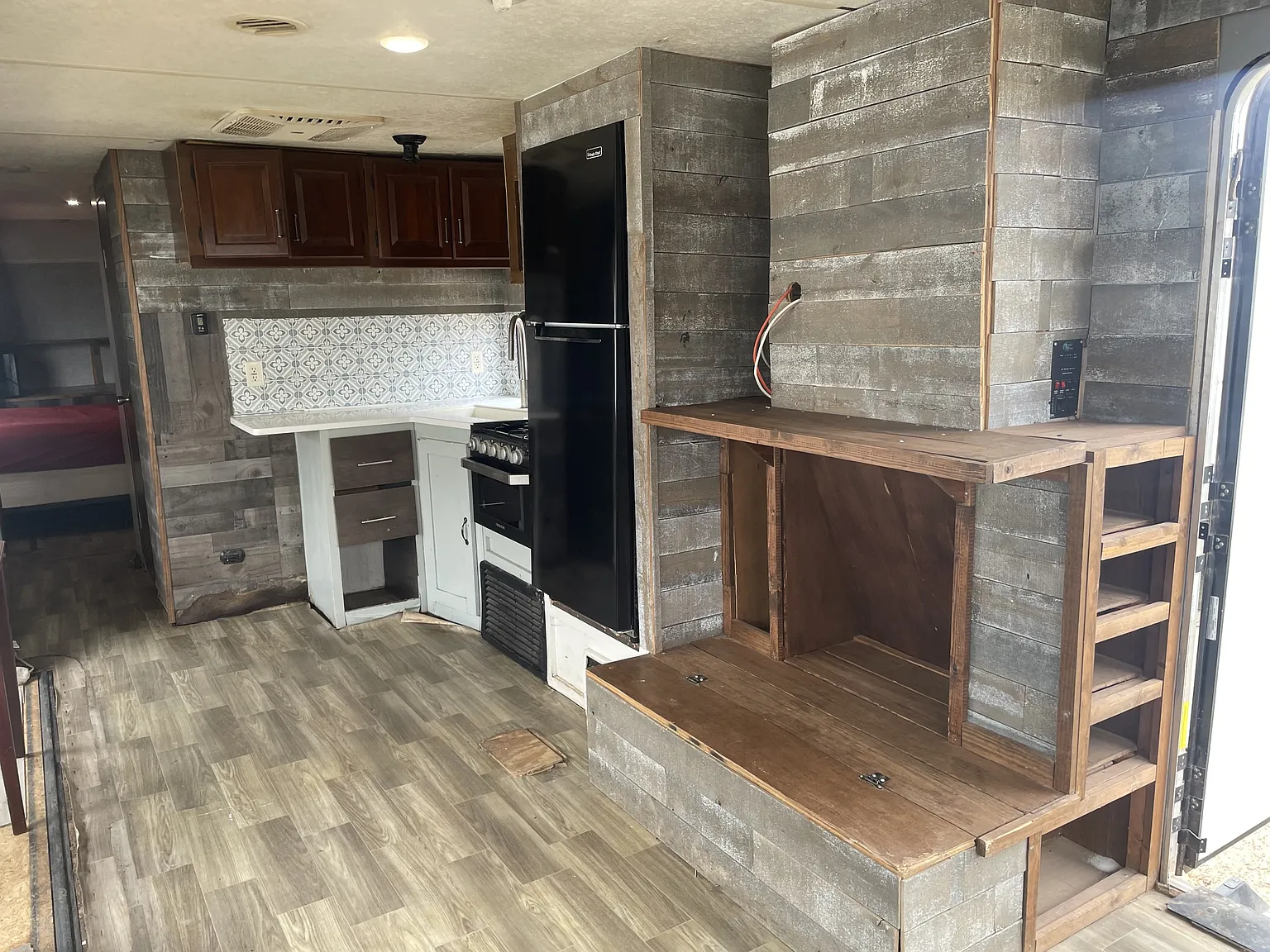 Royal RV Park Wink 907 North Roy Orbinson Drive - WD5 2019 Wildwood — Photo 2