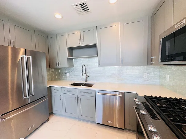 150 E Robinson St #1612 — Photo 11
