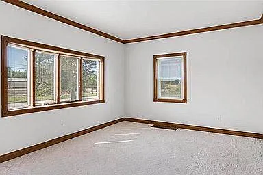 4820 W Newburg Rd — Photo 8