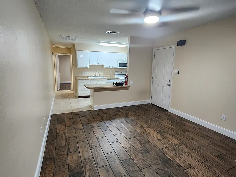 4780 Pontchartrain Dr #114 — Photo 1
