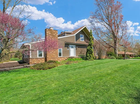 2708 E Perkins Rd, Urbana, IL 61802