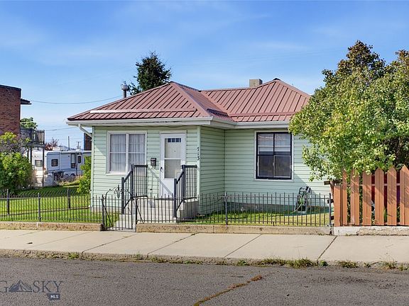 2nd image of 713 Placer St