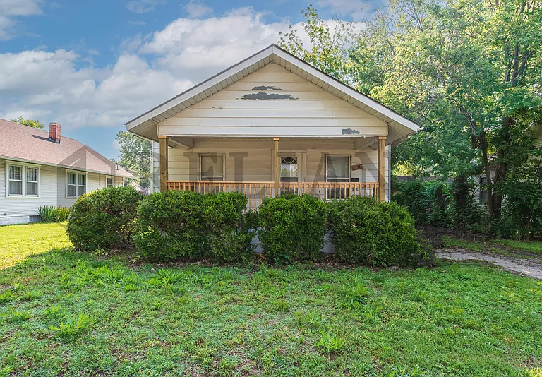 232 S Sedgwick St — Photo 1