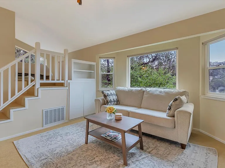 16101 Matilija Dr — Photo 12