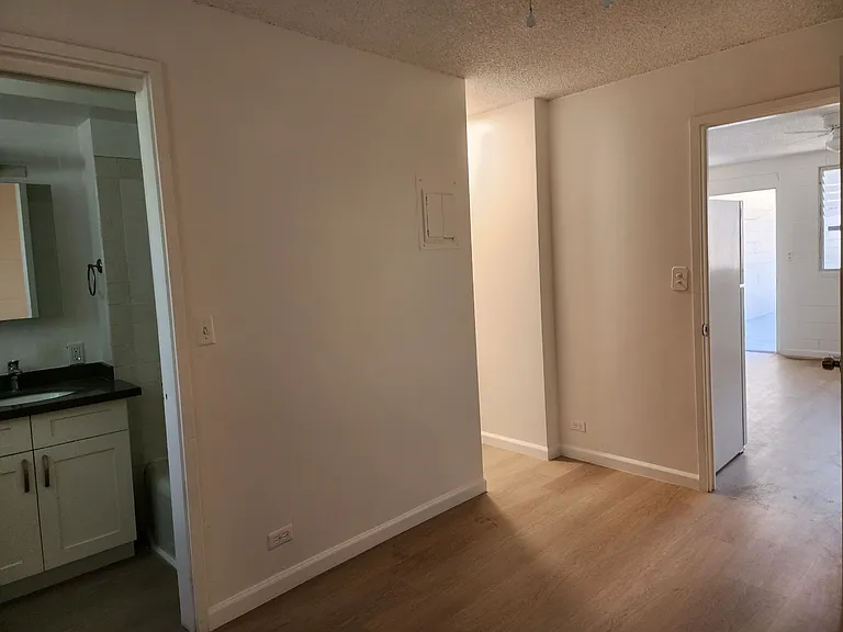 2729 Kapiolani Blvd #203 — Photo 3