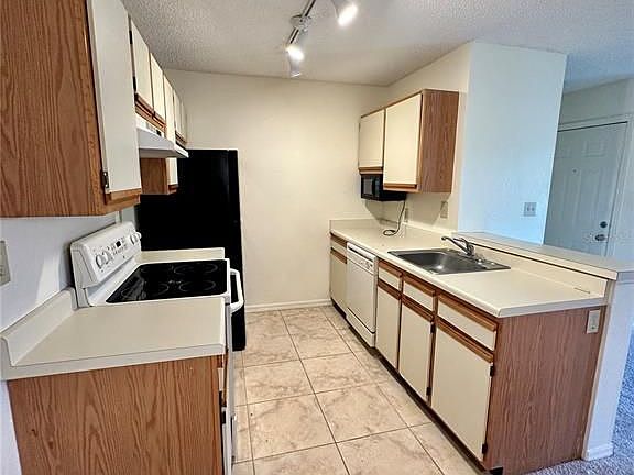 3rd image of 10265 Gandy Blvd N APT 909