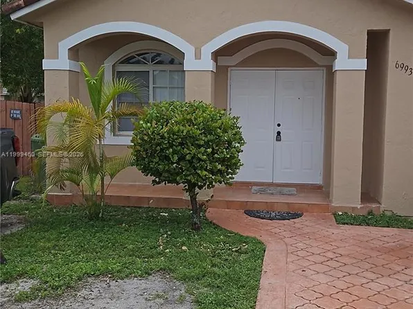 6993 W 5th Ct, Hialeah, FL 33014