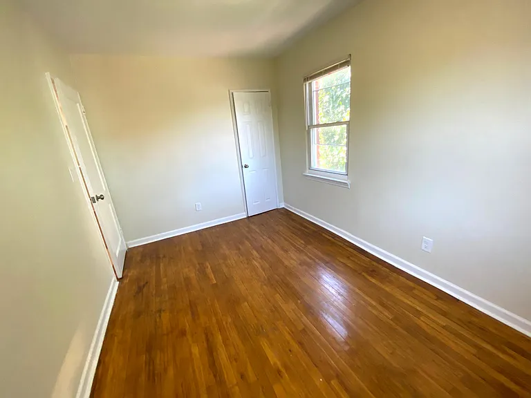1817 2nd St NE — Photo 9