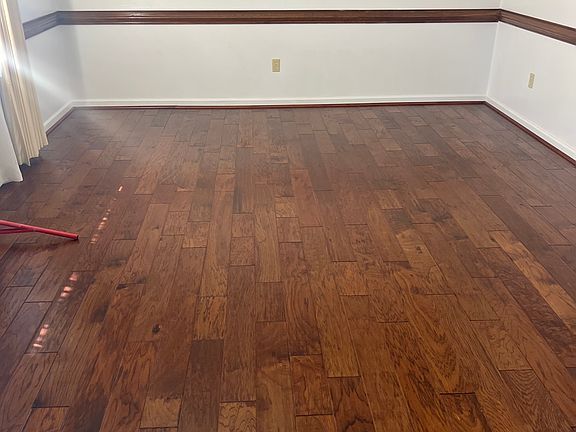 3rd image of 108 Garrett Dr