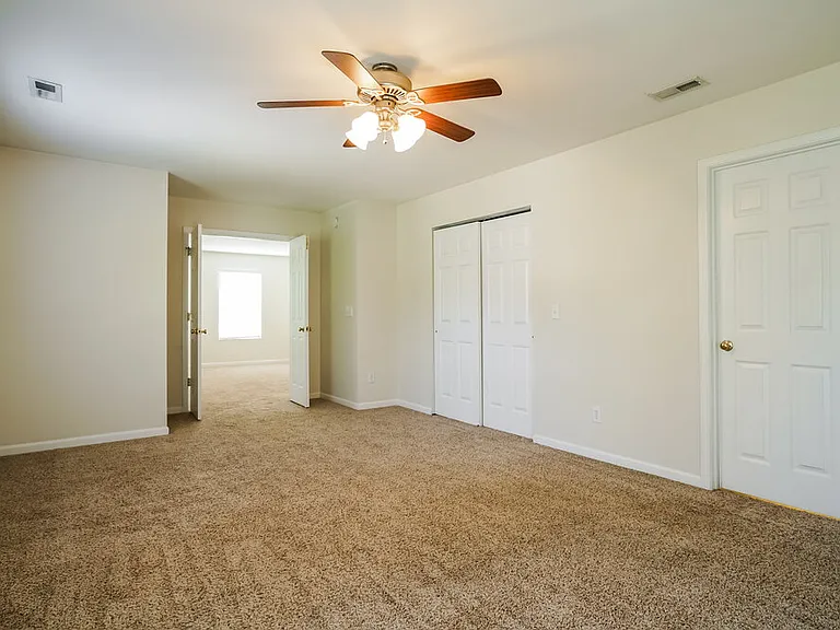 813 Stackhurst Way — Photo 13