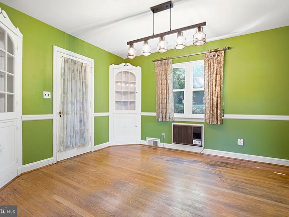 5th image of 22 Melbourne Ave