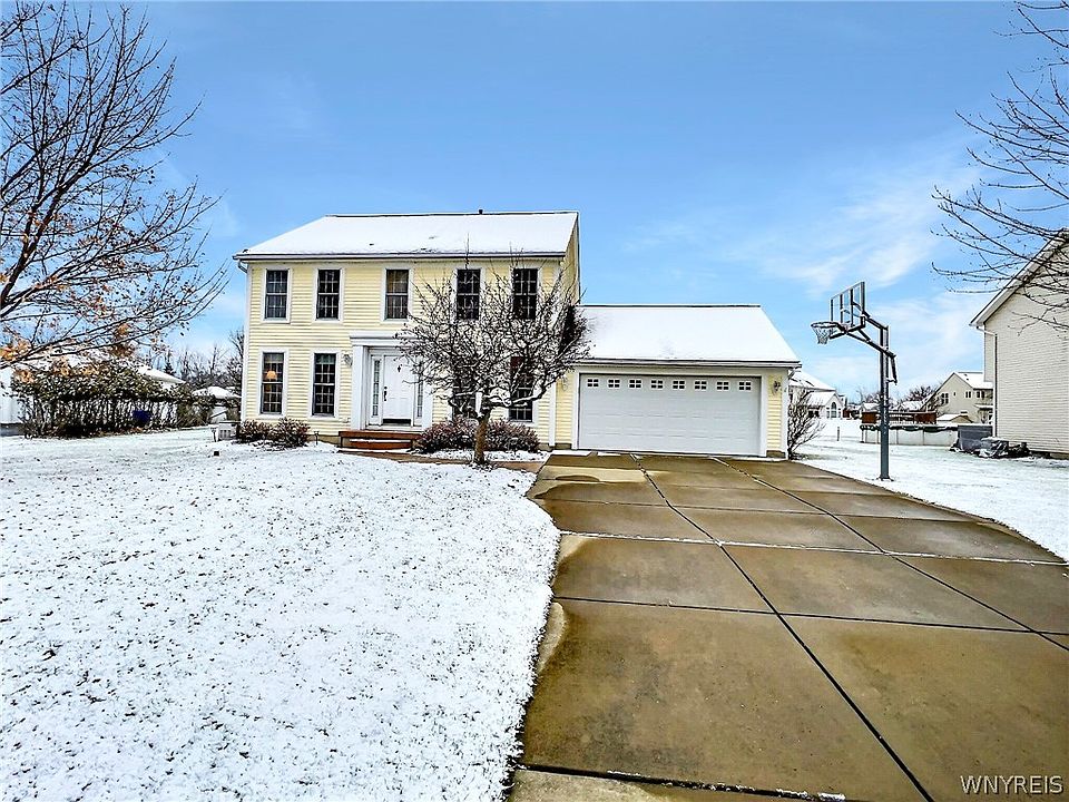 1st image of 8982 Amy Leigh Ln