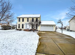 8982 Amy Leigh Ln, Clarence Center, NY 14032