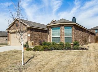 829 Cheyenne Dr, Aubrey, TX 76227