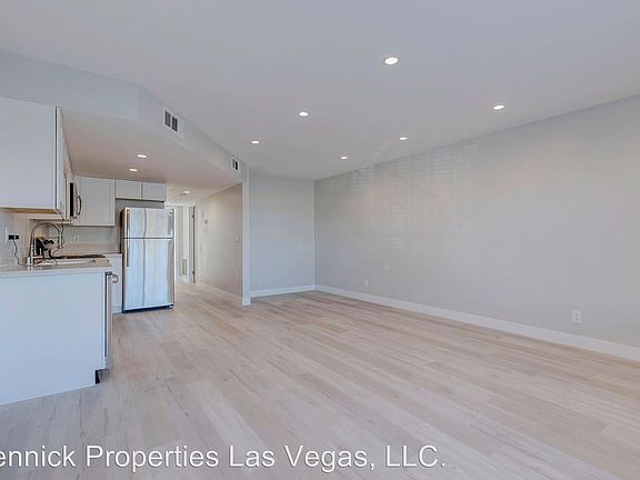 2nd image of 471 Rexford Dr APT 3