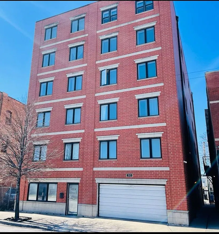 2 bed, 700 sqft, $1,700 — Photo 1