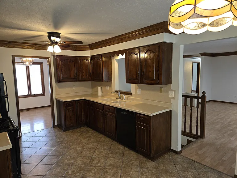 3802 Gnarl Tree Ln — Photo 14
