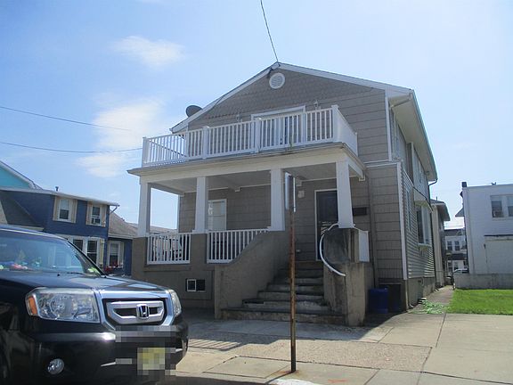 3rd image of 126 N Princeton Ave