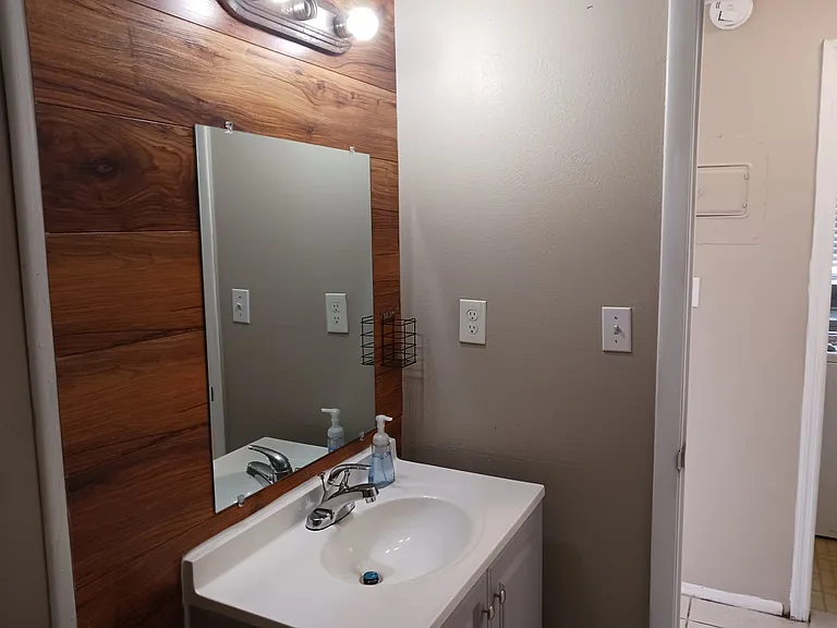 1905 Kelley Ave #3 — Photo 21