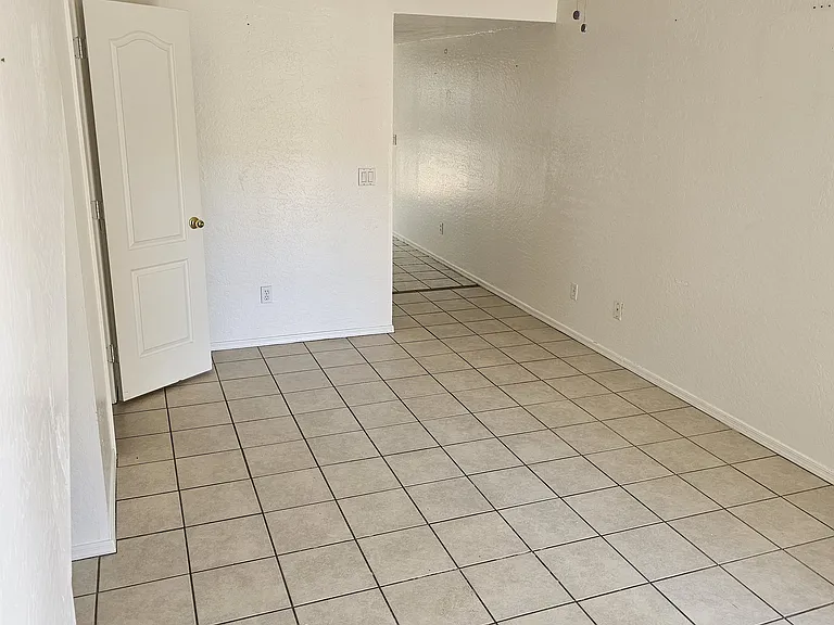 5641 S Jacaranda Rd #1 — Photo 6