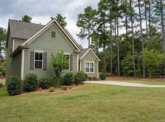 3rd image of 119 Skipjack Point Ct