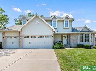 4738 N 136th St, Omaha, NE 68164