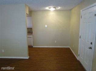 822 NW 12th St APT 8, Moore, OK 73160