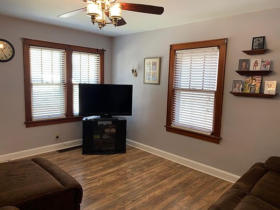 4th image of 2206 N Heidelbach Ave