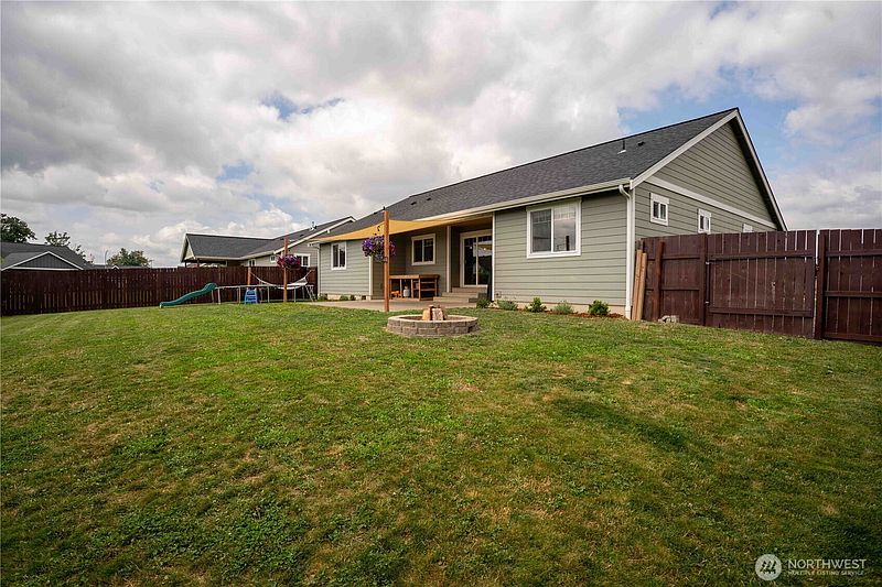 5th image of 413 Cornerstone Drive