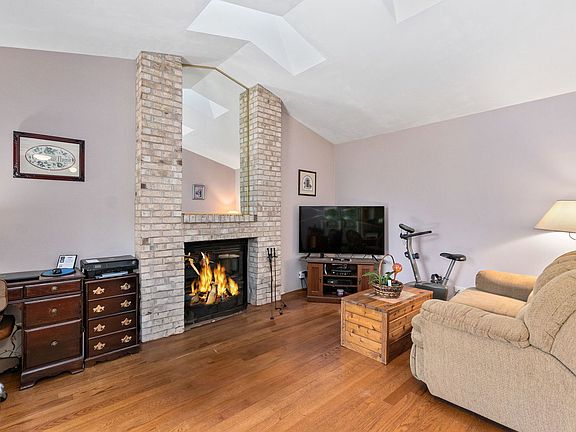 4th image of 128 Bingham Cir