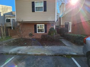 14 Dunwoody Springs Dr, Sandy Springs, GA 30328