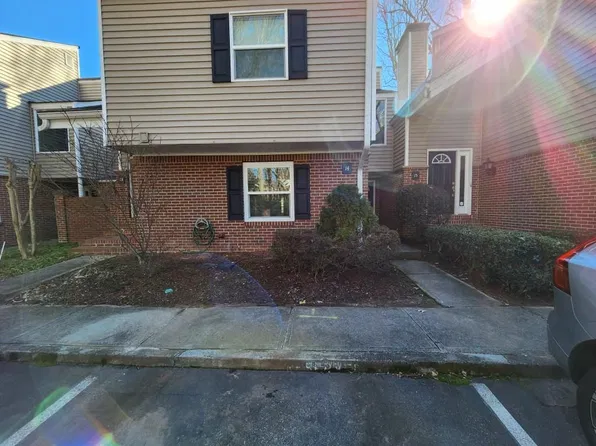 14 Dunwoody Springs Dr, Sandy Springs, GA 30328